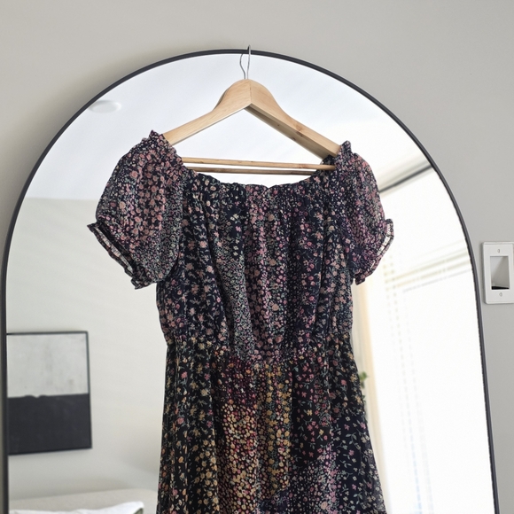 ❗️SOLD❗️Lulus Neva Floral Print Off-the-Shoulder Maxi Dress, Size Medium - Picture 6 of 8